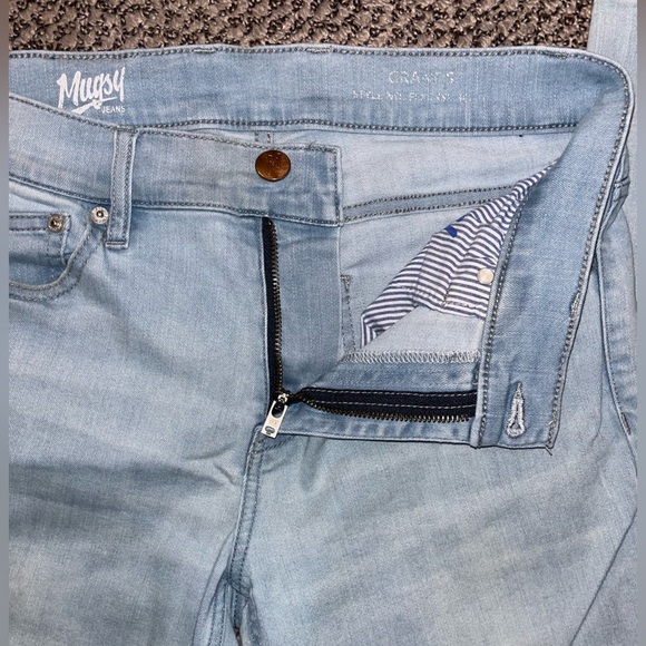 Mugsy Jeans. Size: 30x30. Color: Grands - Picture 3 of 3